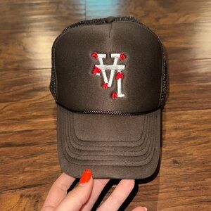 La hearts Trucker Hat